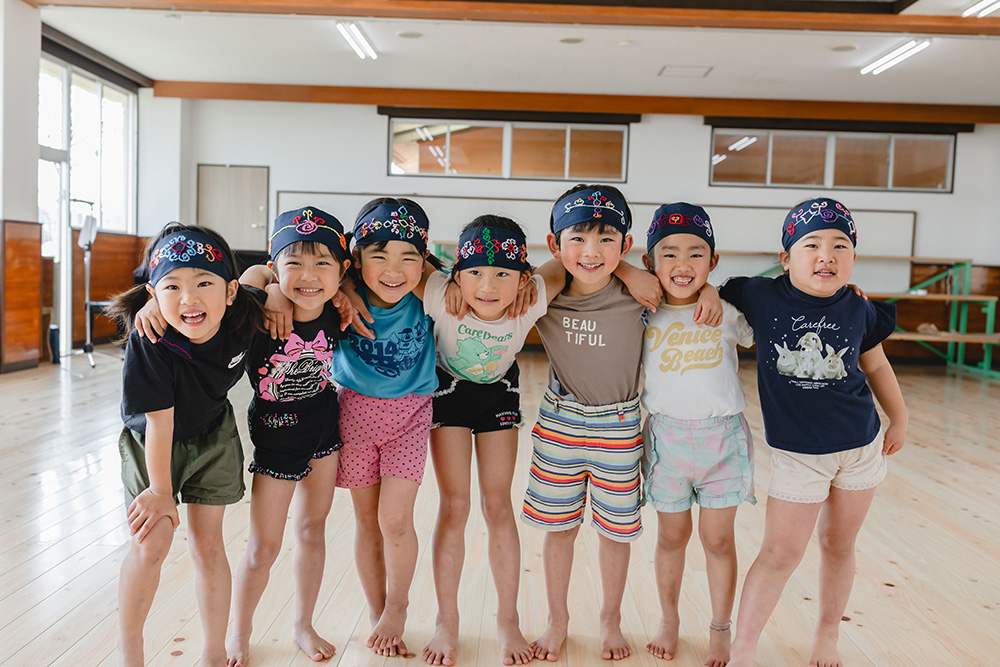 行事で文化に触れる子どもたちの様子