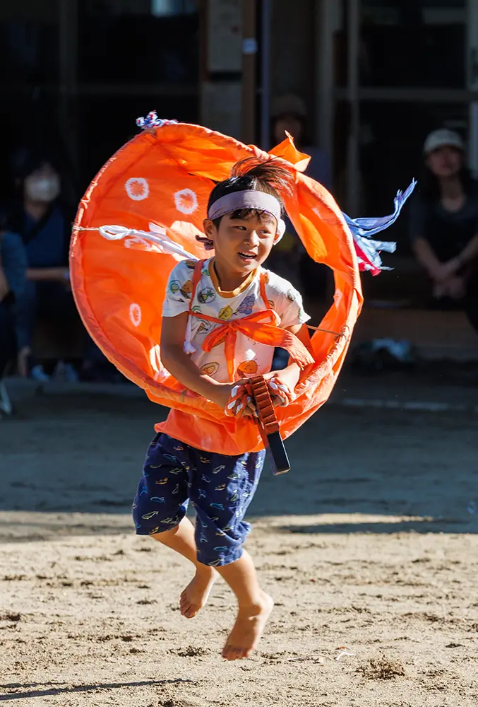 運動会で演目に取り組む子どもたちの様子