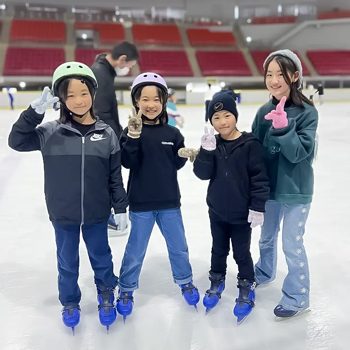 スケートを楽しむ子どもたちの様子